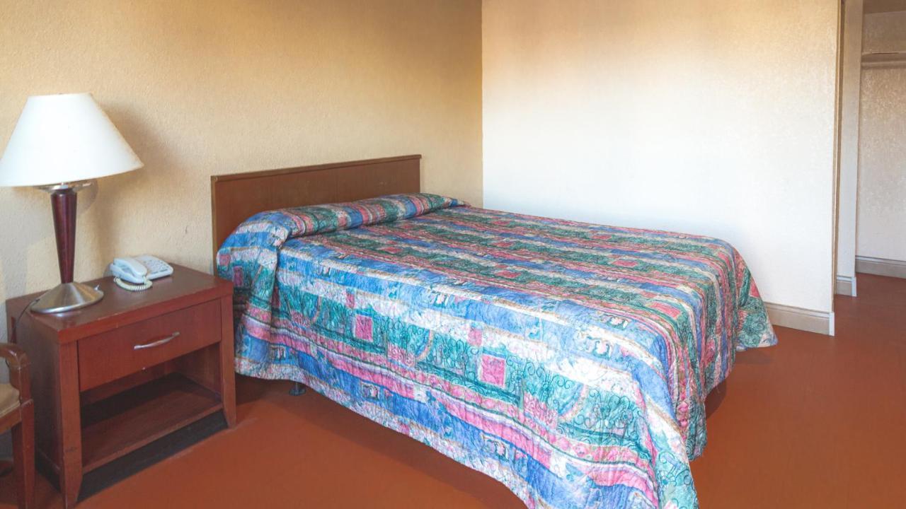 Red Horse Motel Dayton Moraine ภายนอก รูปภาพ